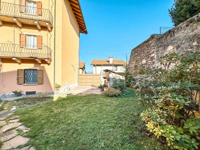 Immagine 27 di Casa indipendente in vendita  in Via Barè 2 a Gignese