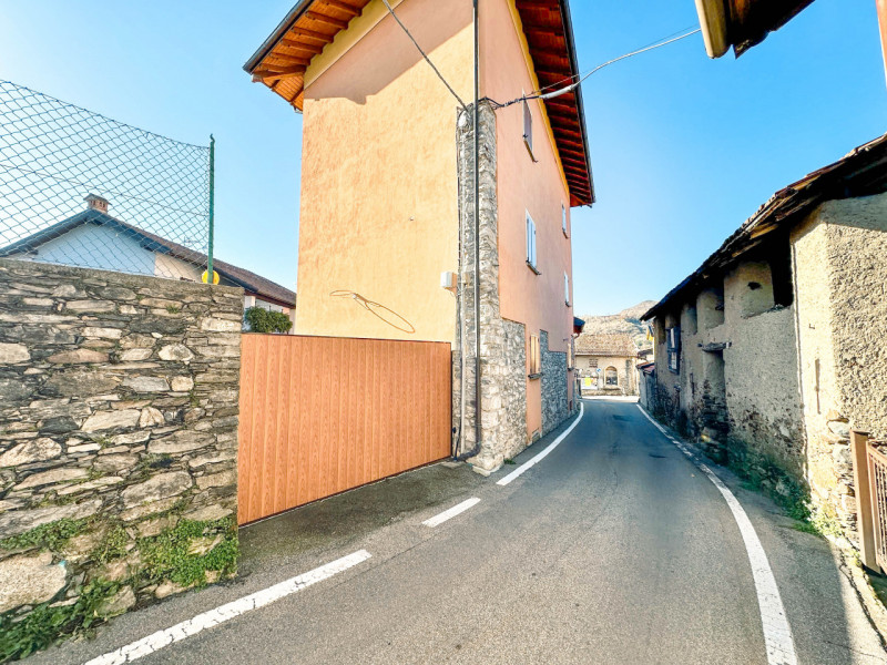 Immagine 31 di Casa indipendente in vendita  in Via Barè 2 a Gignese