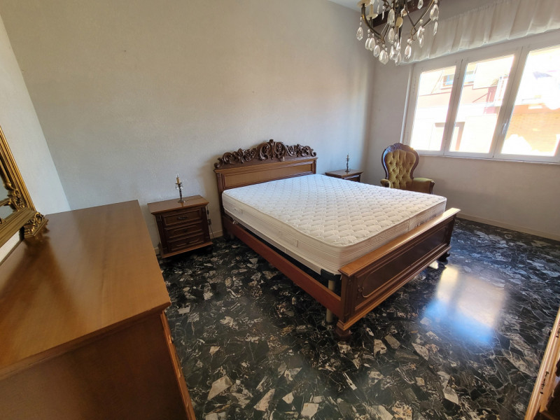 Immagine 9 di Appartamento in vendita  in Via Nizza 80 a Savona