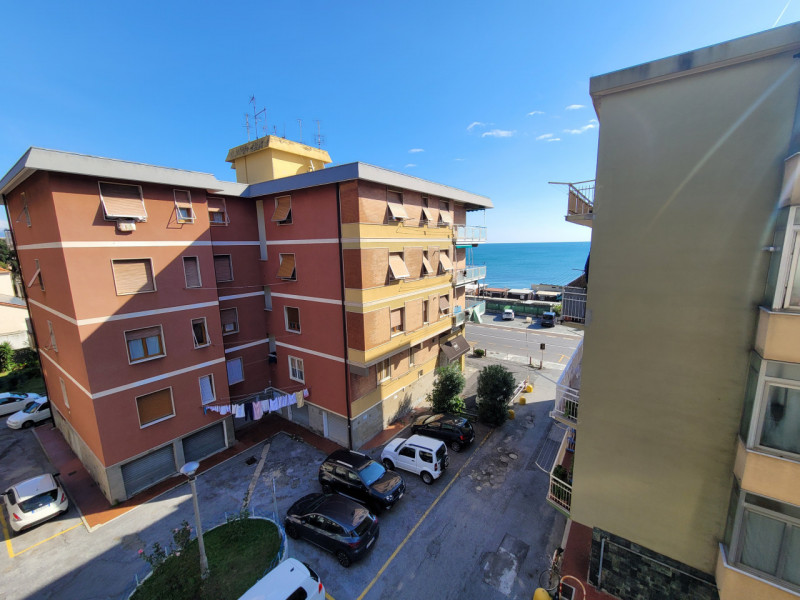 Immagine 18 di Appartamento in vendita  in Via Nizza 80 a Savona