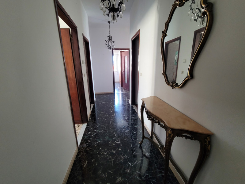 Immagine 19 di Appartamento in vendita  in Via Nizza 80 a Savona