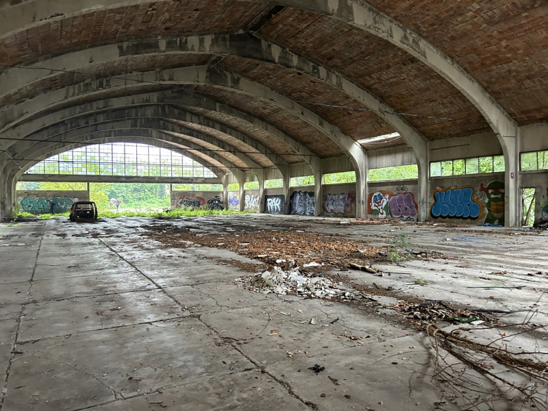 Immagine 8 di Capannone industriale in vendita  a Mantova