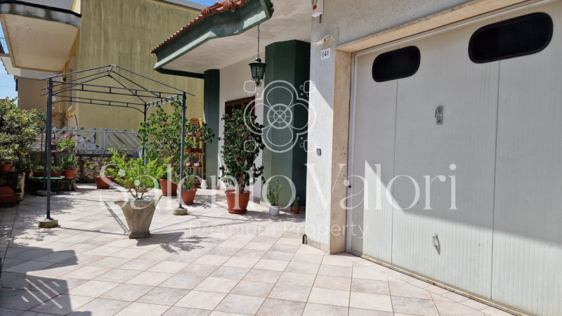 Immagine 11 di Casa indipendente in vendita  in Via Fabio Filzi 139 a Matino