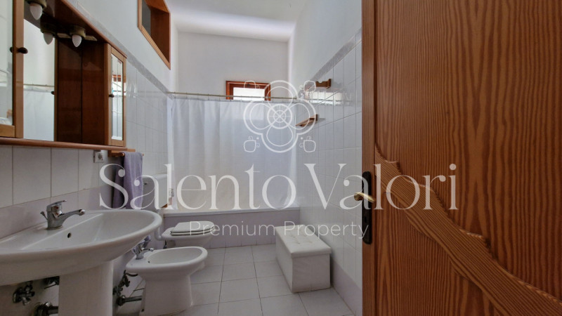 Immagine 27 di Casa indipendente in vendita  in Via Fabio Filzi 139 a Matino