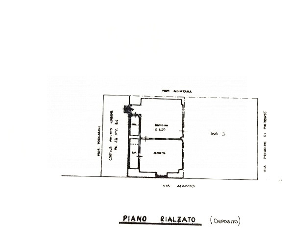 Immagine 19 di Casa indipendente in vendita  in Via Ajaccio S.n.c. a Matino
