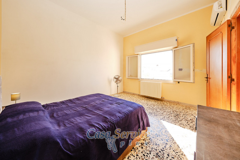 Immagine 14 di Appartamento in vendita  in Via Crispi a Parabita