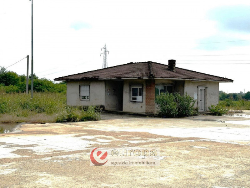 Immagine 2 di Terreno in vendita  in VIA TERRAGLIONI a Montecchio Precalcino