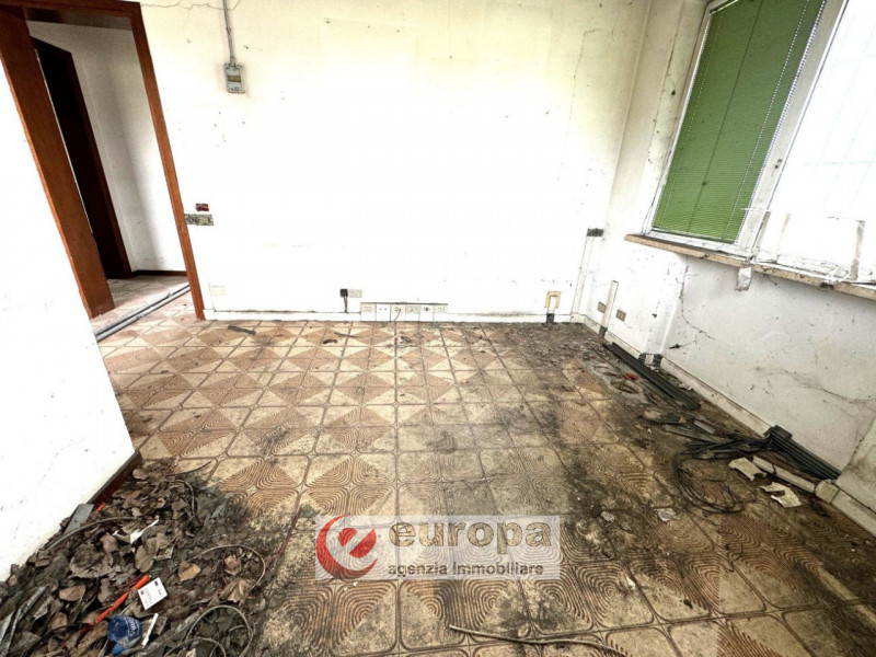 Immagine 14 di Terreno in vendita  in VIA TERRAGLIONI a Montecchio Precalcino