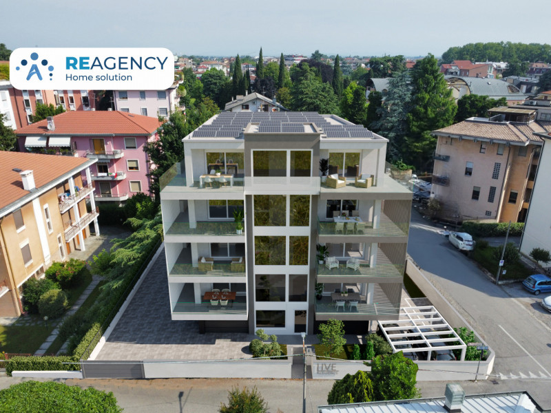 Immagine 6 di Attico in vendita  in via Gasparoni a Vicenza