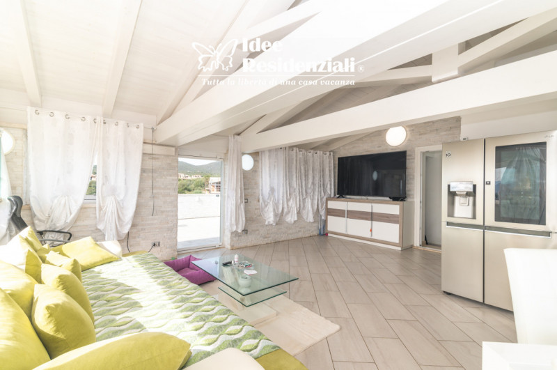 Immagine 2 di Attico in vendita  in Via Mar Glaciale Artico a Olbia