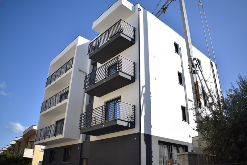 Immagine 1 di Appartamento in vendita  in VIA MONTE VELINO a Pescara