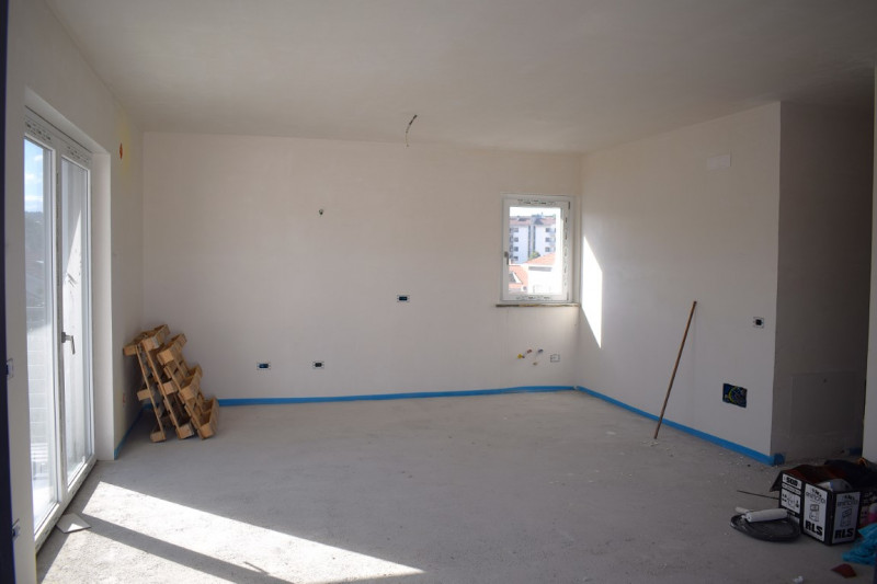 Immagine 3 di Appartamento in vendita  in VIA MONTE VELINO a Pescara