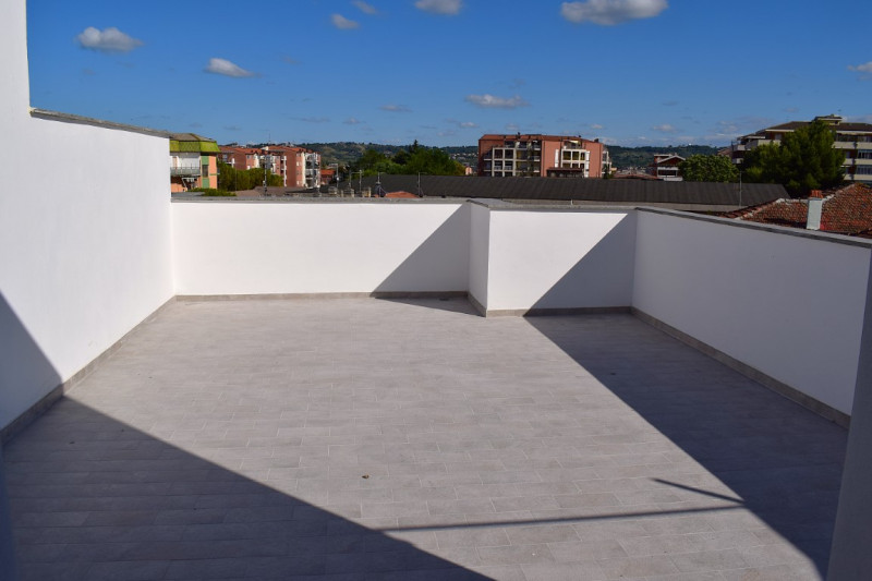 Immagine 5 di Appartamento in vendita  in VIA MONTE VELINO a Pescara