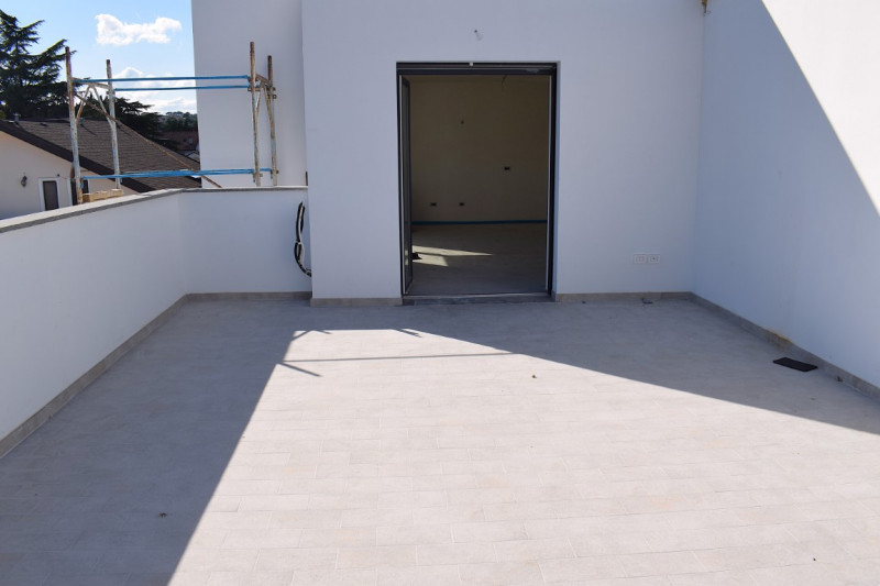 Immagine 6 di Appartamento in vendita  in VIA MONTE VELINO a Pescara