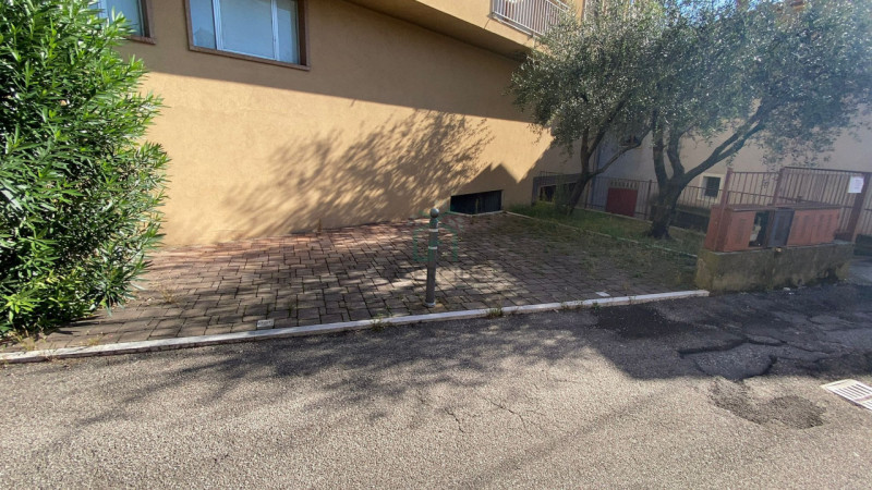 Immagine 11 di Negozio in vendita  in Via Vittorio Veneto a Tregnago