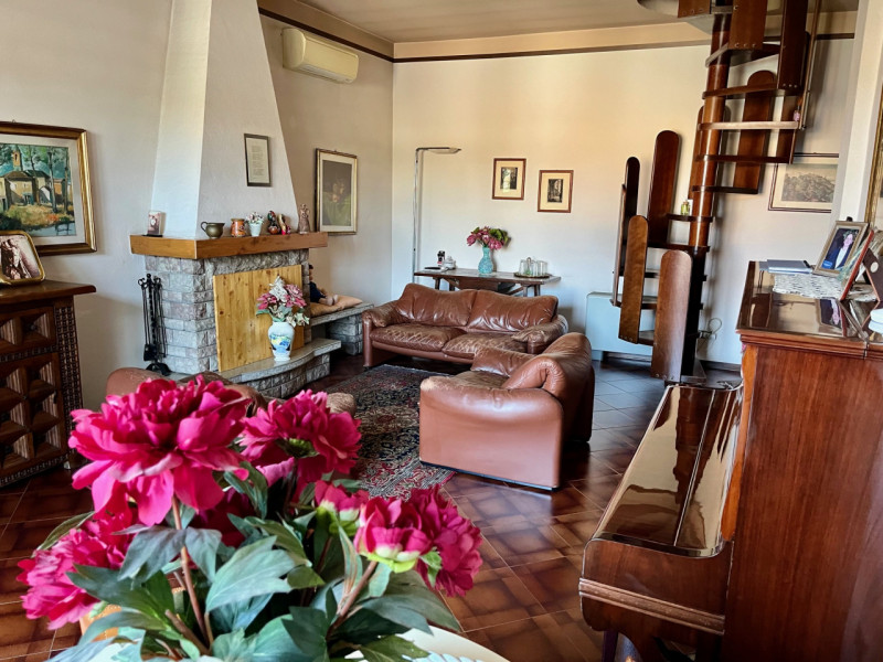 Immagine 7 di Casa indipendente in vendita  a Mondolfo