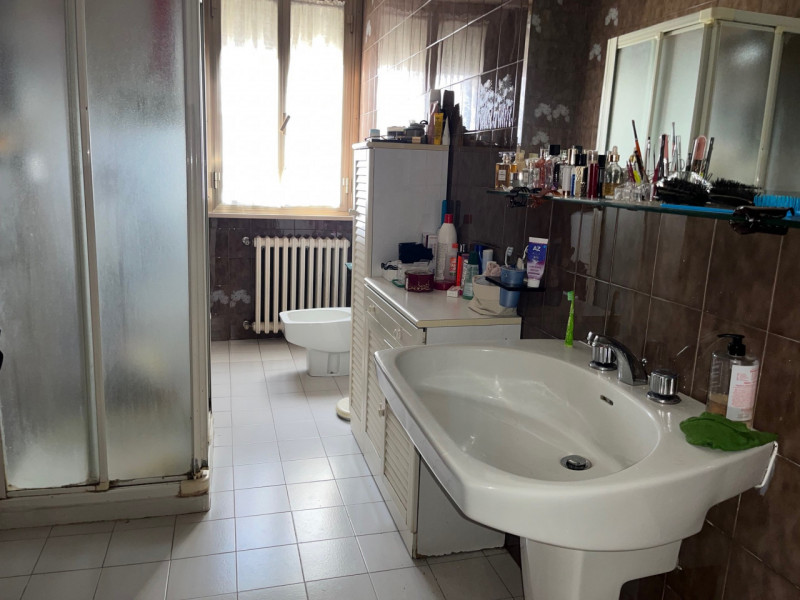 Immagine 21 di Casa indipendente in vendita  a Mondolfo