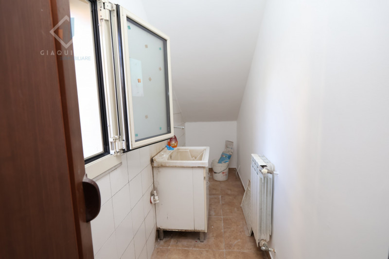 Immagine 10 di Casa indipendente in vendita  in via Enrico Fermi n.04 a Mascalucia