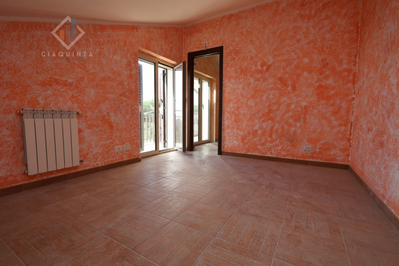 Immagine 15 di Casa indipendente in vendita  in via Enrico Fermi n.04 a Mascalucia