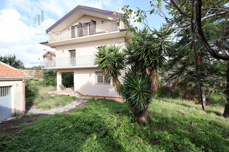 Immagine 18 di Casa indipendente in vendita  in via Enrico Fermi n.04 a Mascalucia