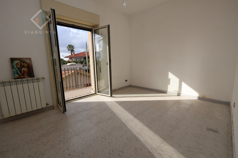 Immagine 35 di Casa indipendente in vendita  in via Enrico Fermi n.04 a Mascalucia