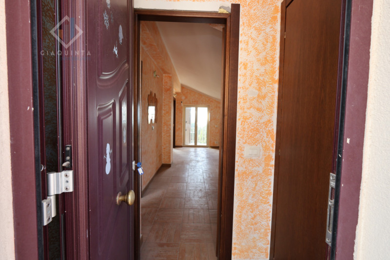 Immagine 40 di Casa indipendente in vendita  in via Enrico Fermi n.04 a Mascalucia