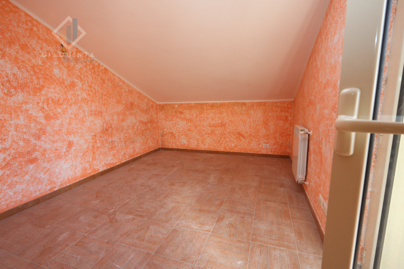 Immagine 49 di Casa indipendente in vendita  in via Enrico Fermi n.04 a Mascalucia