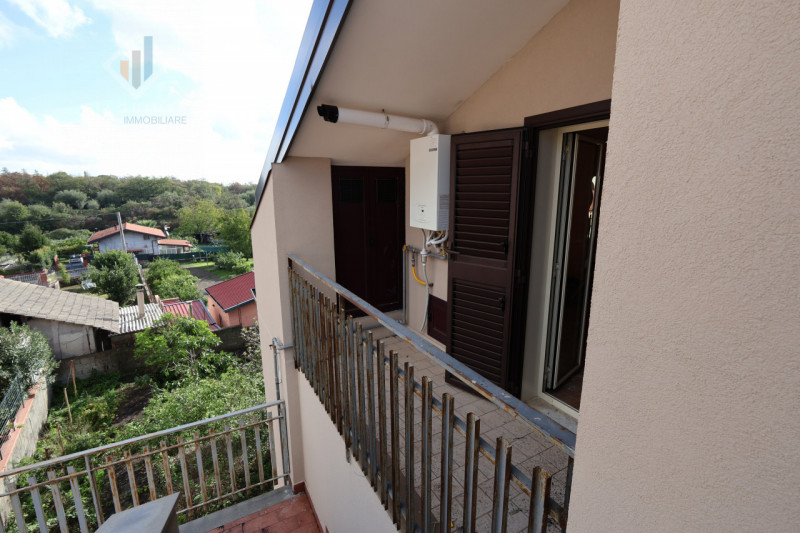 Immagine 53 di Casa indipendente in vendita  in via Enrico Fermi n.04 a Mascalucia