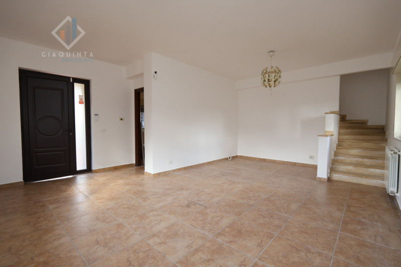 Immagine 56 di Casa indipendente in vendita  in via Enrico Fermi n.04 a Mascalucia