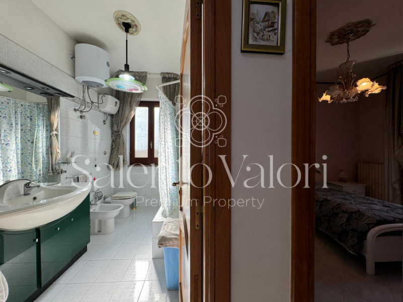 Immagine 22 di Casa indipendente in vendita  in Via Concordia a Casarano