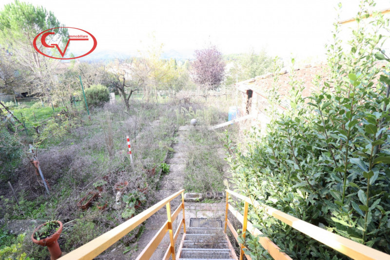 Immagine 7 di Appartamento in vendita  in Via Senese a Bucine