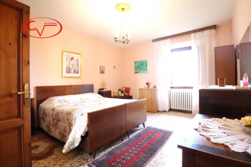 Immagine 19 di Appartamento in vendita  in Via Senese a Bucine