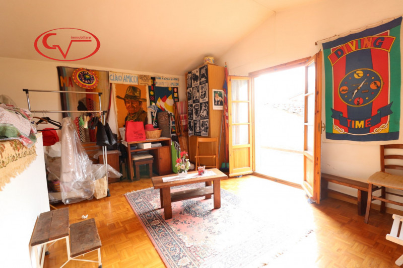 Immagine 25 di Appartamento in vendita  in Via Senese a Bucine