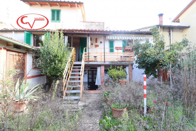 Immagine 36 di Appartamento in vendita  in Via Senese a Bucine