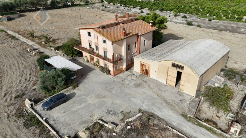 Immagine 11 di Rustico / casale in vendita  in SS385 a Mineo