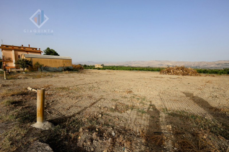 Immagine 15 di Rustico / casale in vendita  in SS385 a Mineo