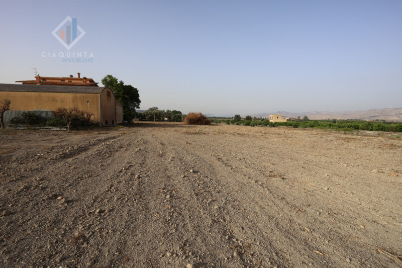 Immagine 18 di Rustico / casale in vendita  in SS385 a Mineo