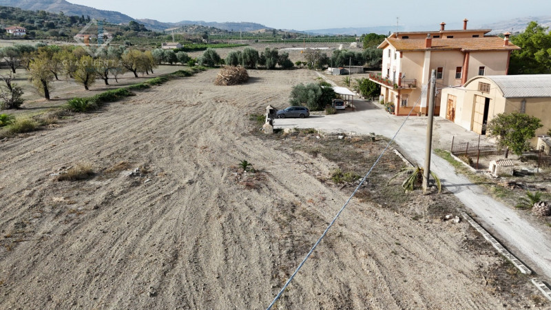 Immagine 23 di Rustico / casale in vendita  in SS385 a Mineo