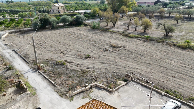 Immagine 54 di Rustico / casale in vendita  in SS385 a Mineo