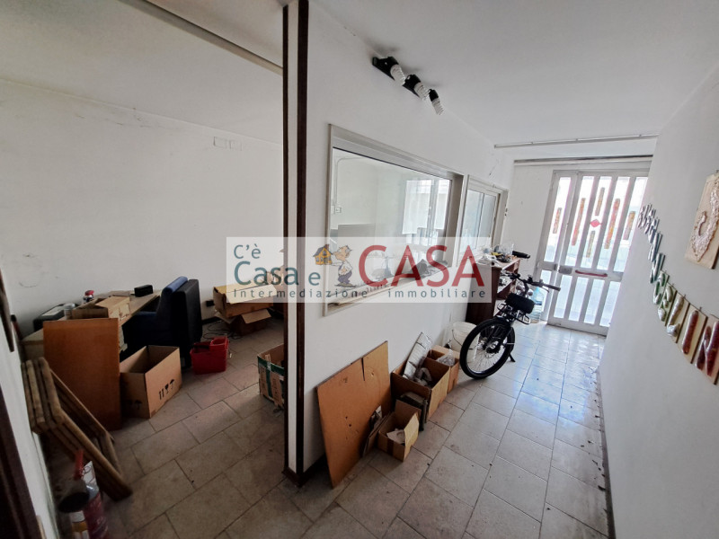 Immagine 17 di Ufficio in vendita  in Viale della Navigazione interna 82 a Noventa Padovana