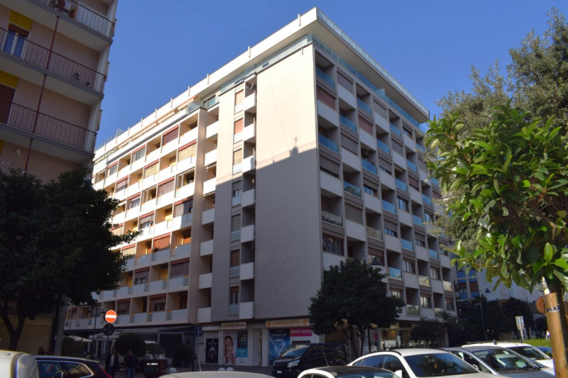 Immagine 2 di Appartamento in vendita  in VIA TRENTO a Pescara