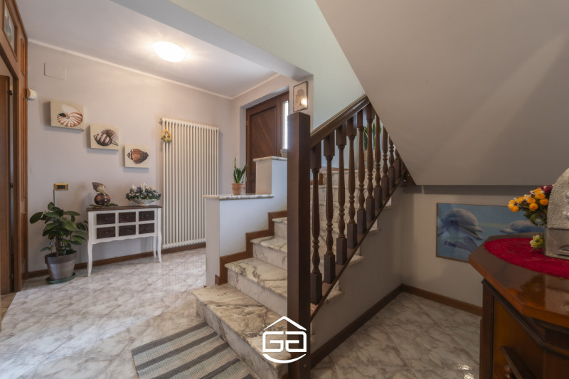 Immagine 5 di Villa in vendita  in Via Roare, 46 a Villaverla