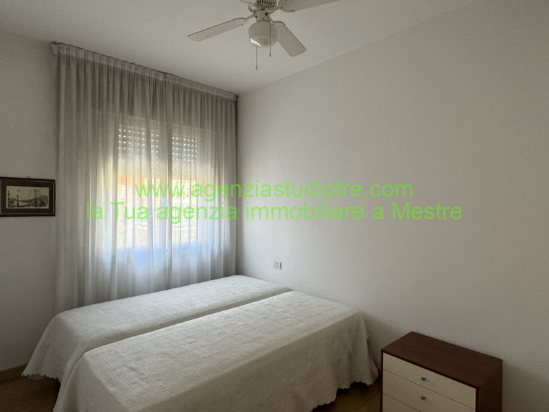 Immagine 12 di Appartamento in vendita  in via fogazzaro a Venezia