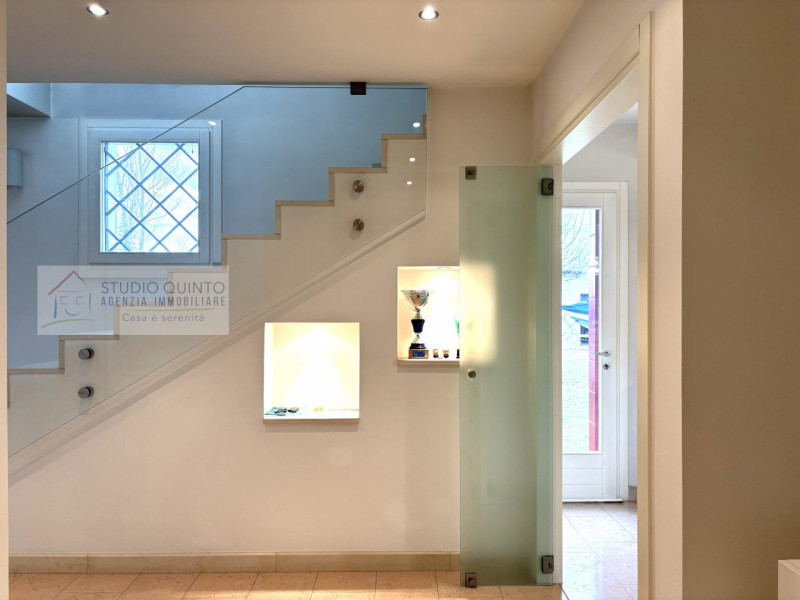 Immagine 6 di Villa in vendita  a Quinto Di Treviso