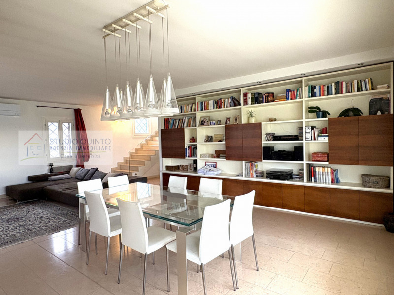 Immagine 18 di Villa in vendita  a Quinto Di Treviso
