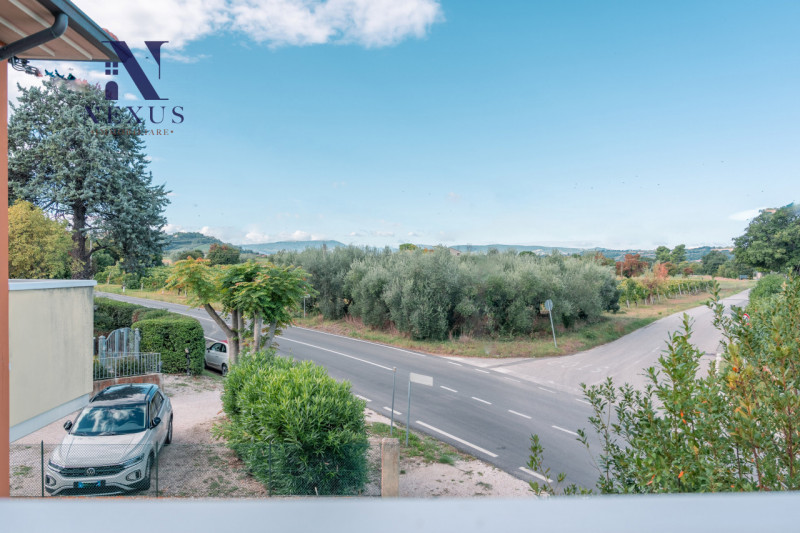 Immagine 7 di Appartamento in vendita  a Colli Al Metauro