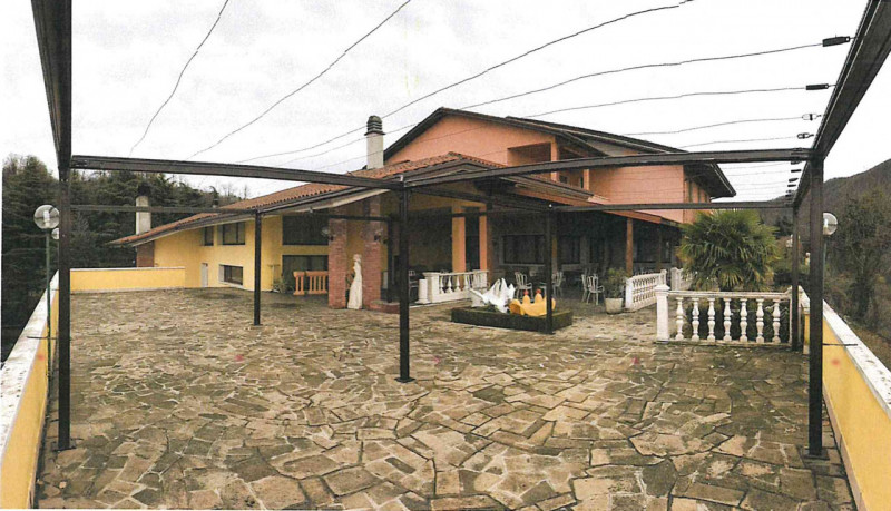 Immagine 3 di Hotel in vendita  in via cavour, 79 Este a Teolo