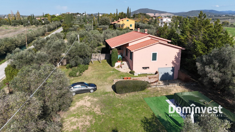 Immagine 4 di Villa in vendita  in Strada dell'Abbadia a Capalbio