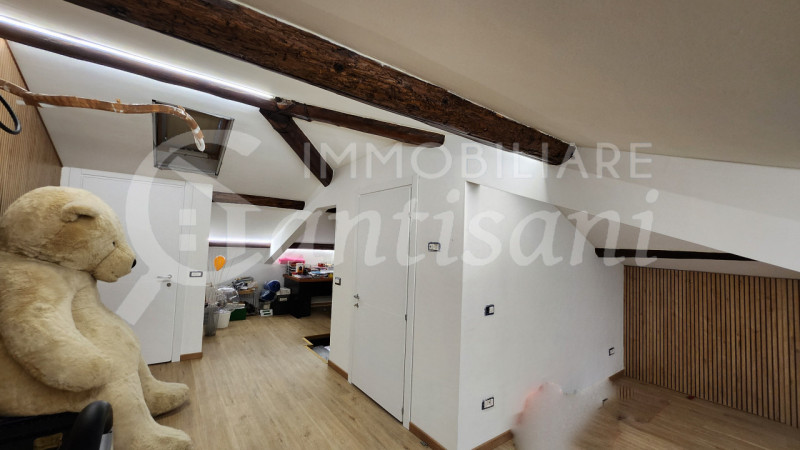 Immagine 20 di Appartamento in vendita  in via san biagio a petriolo 14 a Firenze