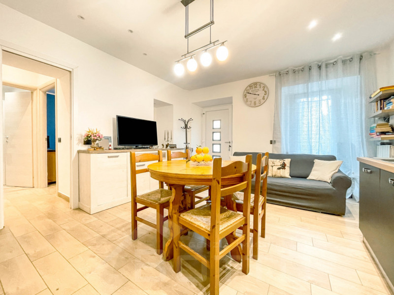 Immagine 3 di Villetta a schiera in vendita  in VICOLO S.ANTONIO C 6 a Briga Novarese